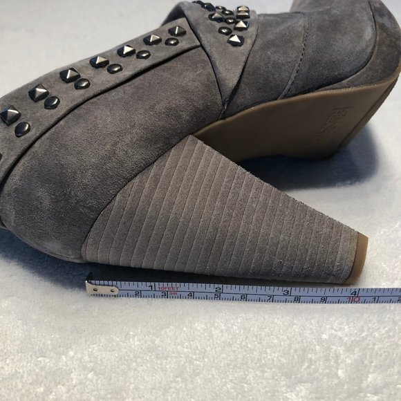 Shoes, booties - Picture 11 of 12